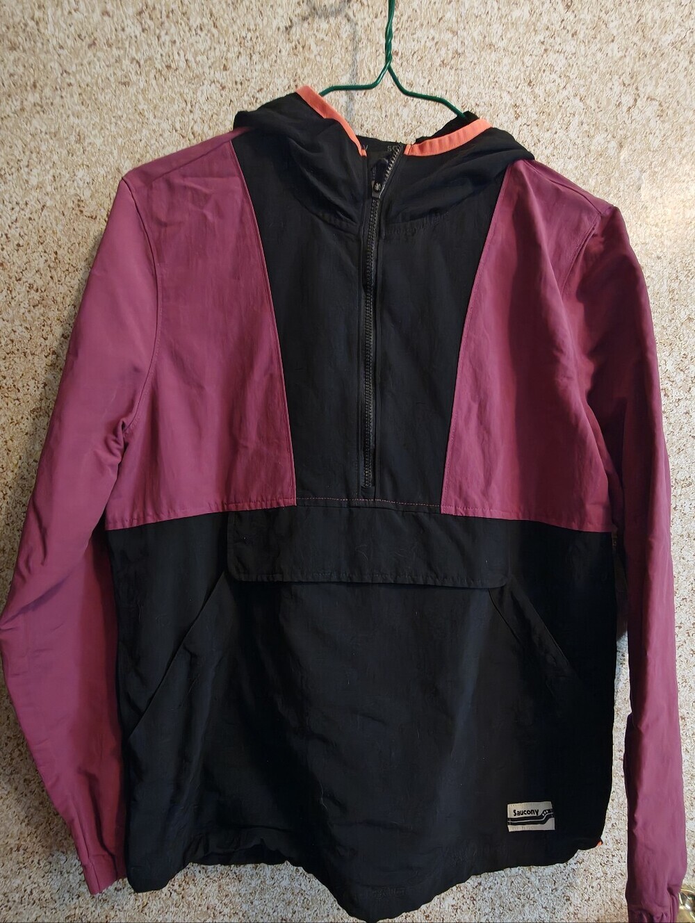 Saucony Packable Anorak Jacket Colorblock Black and Magenta Women S